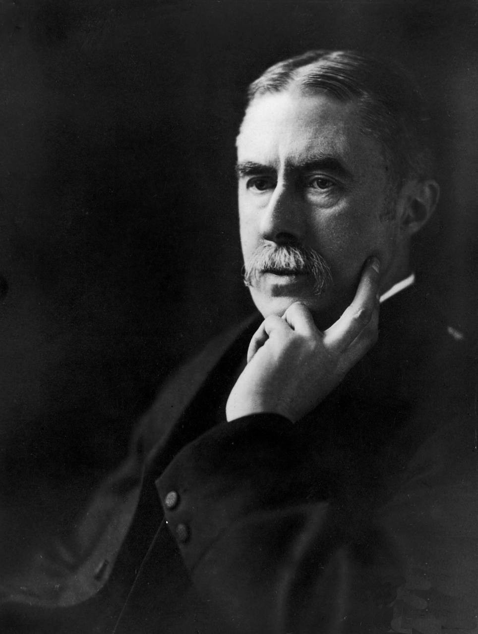Alfred Edward Housman foto