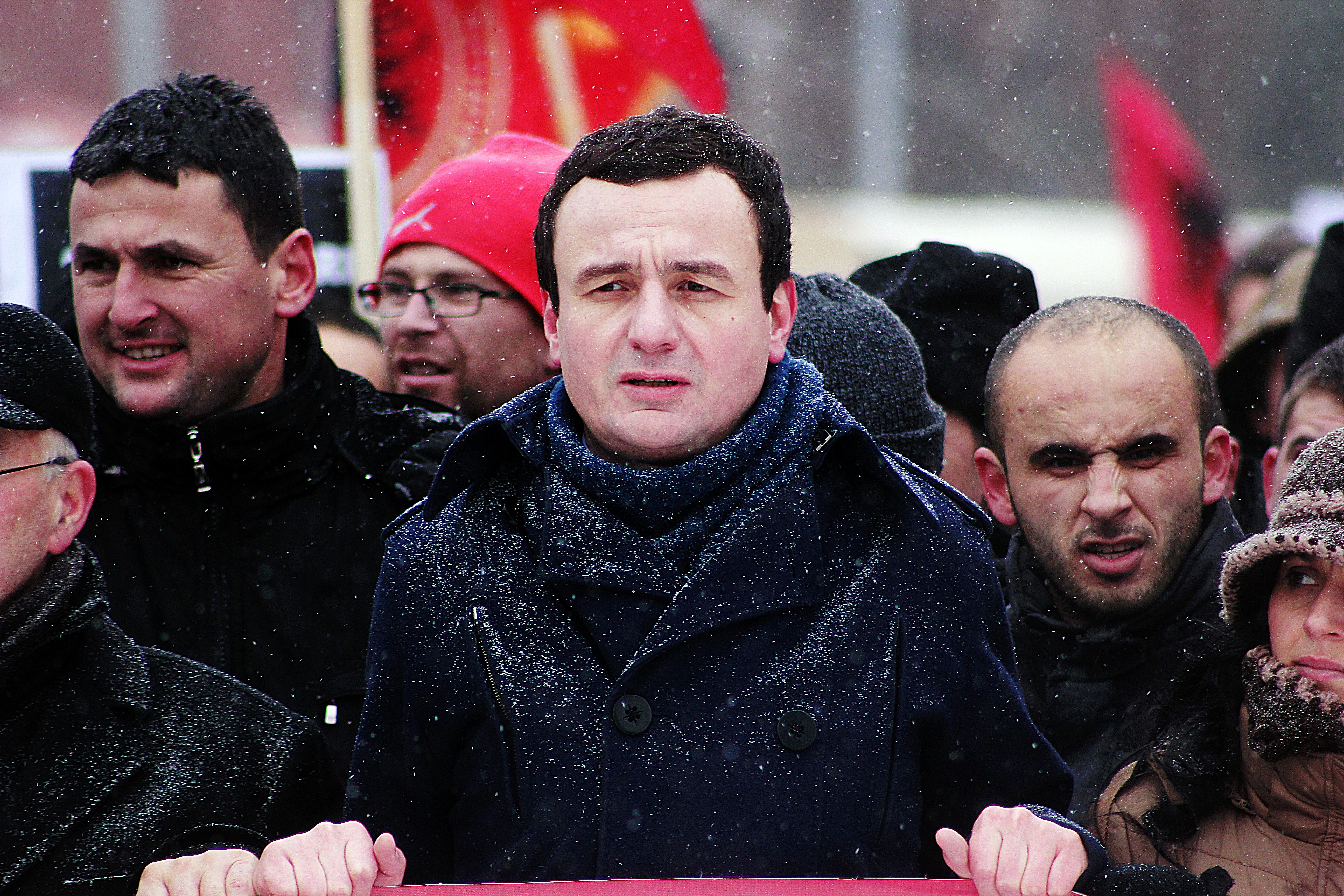 Albin Kurti foto