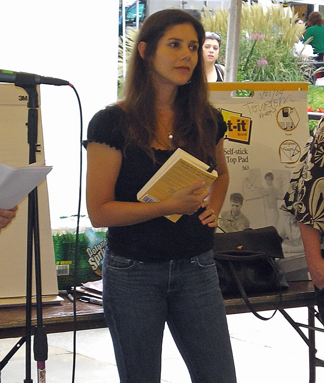 Ann Brashares foto
