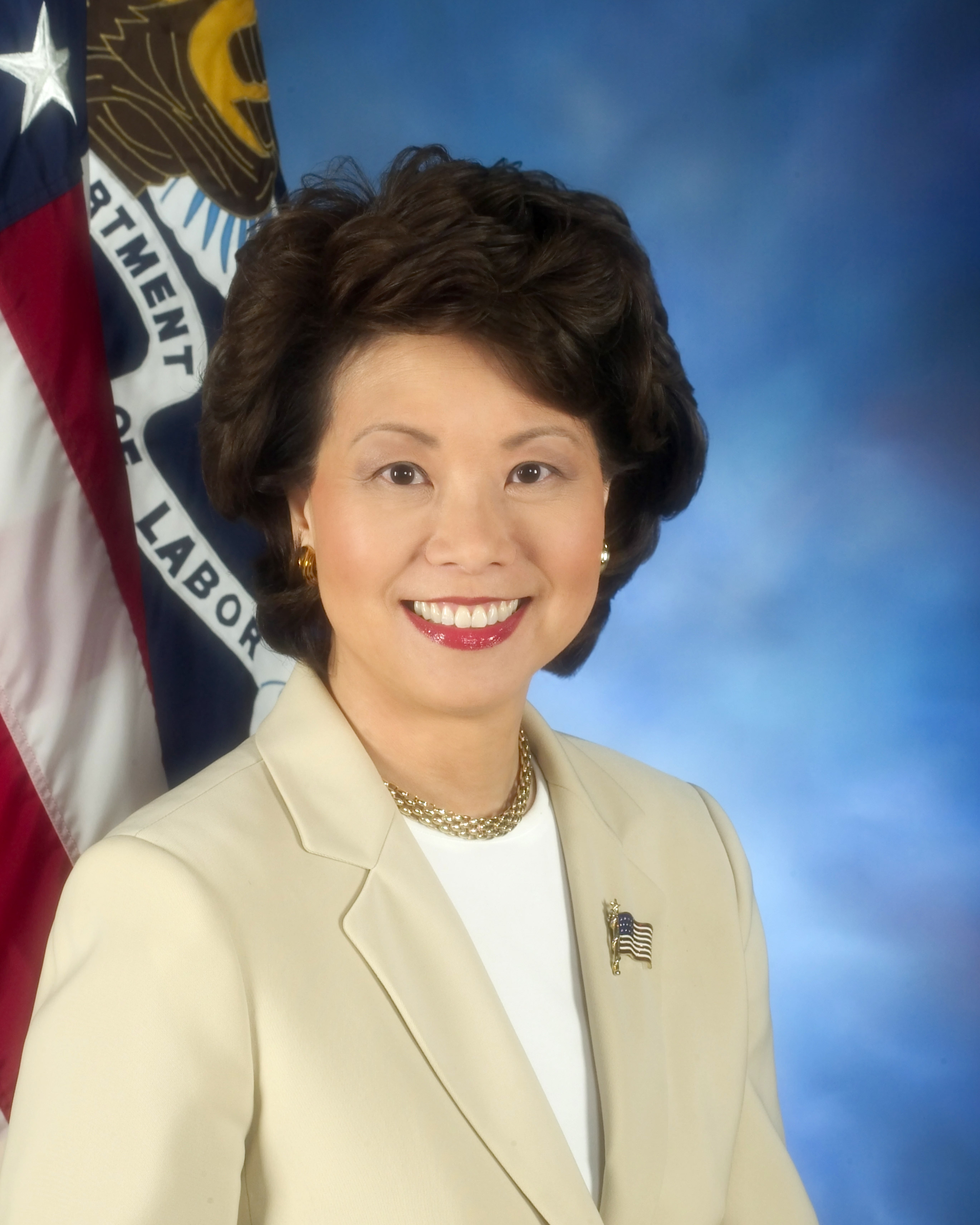 Elaine Chaová foto