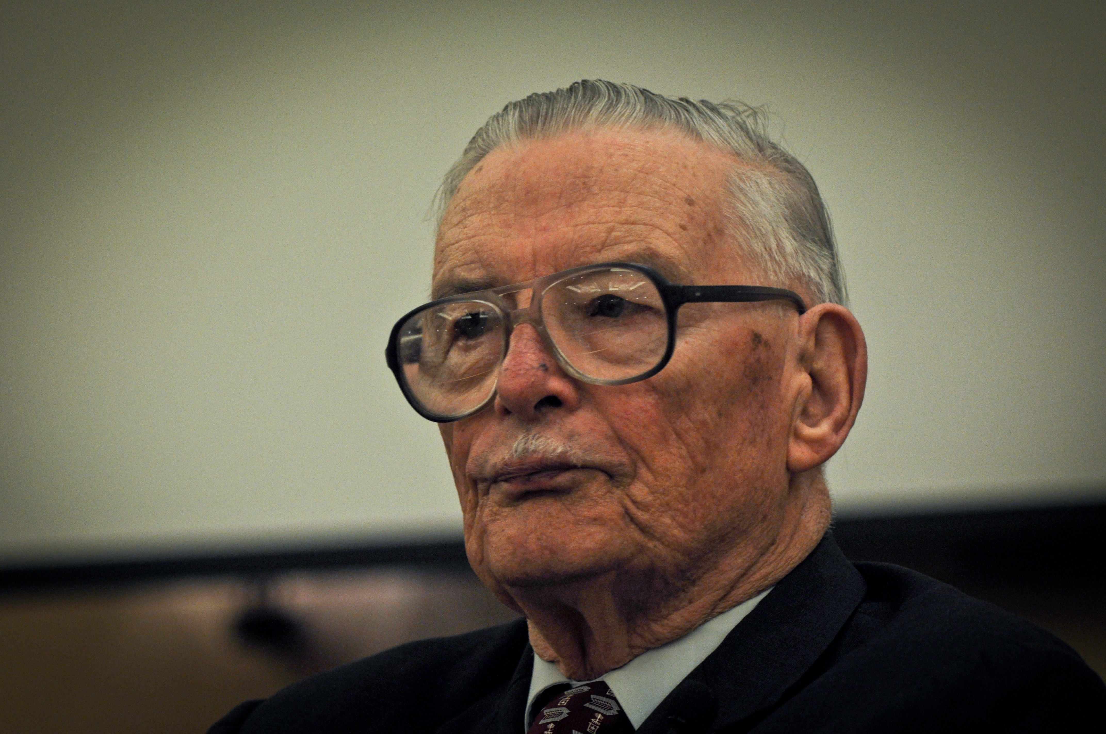 James M. Buchanan foto
