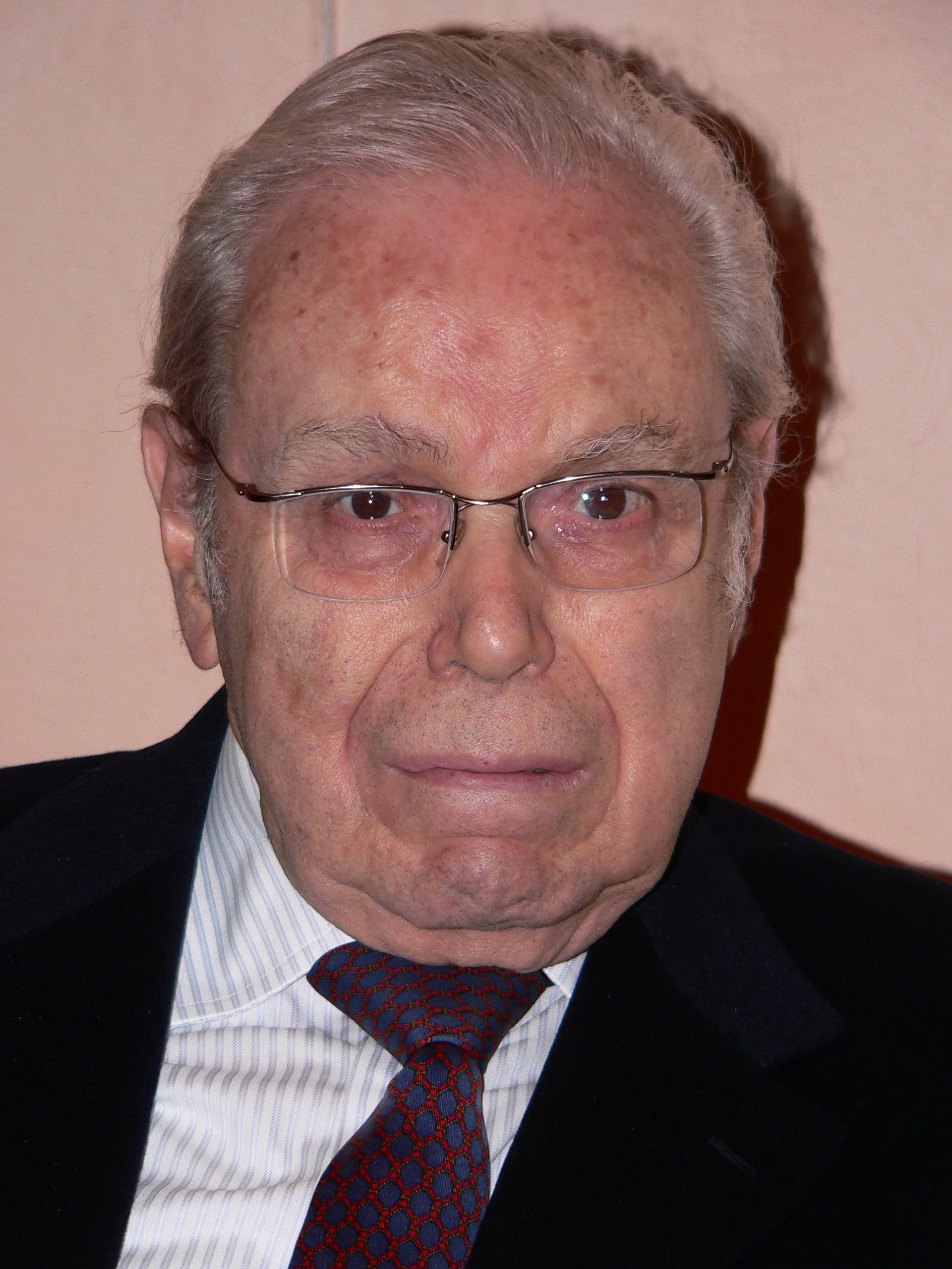 Javier Pérez de Cuéllar foto