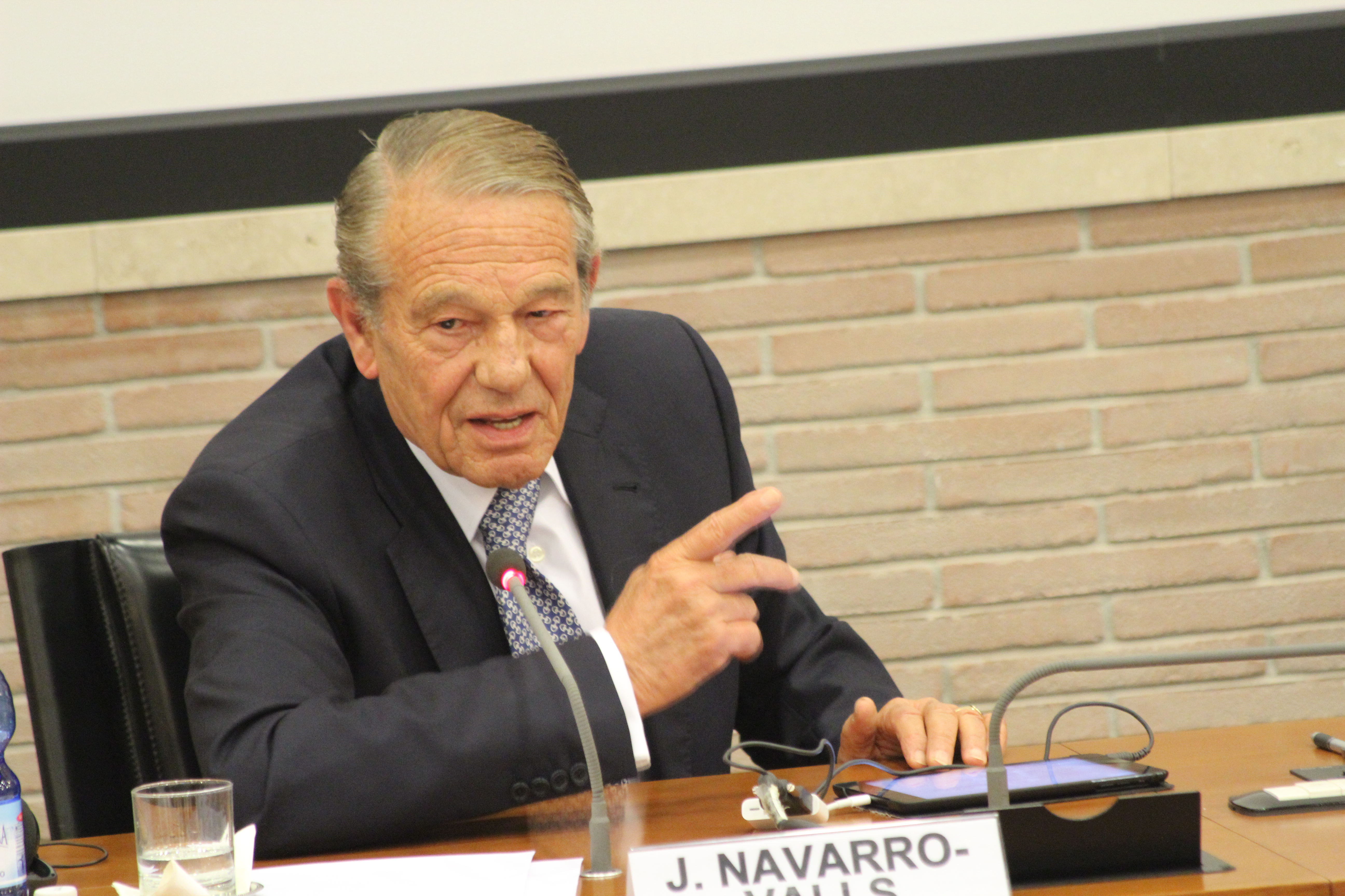 Joaquín Navarro-Valls foto