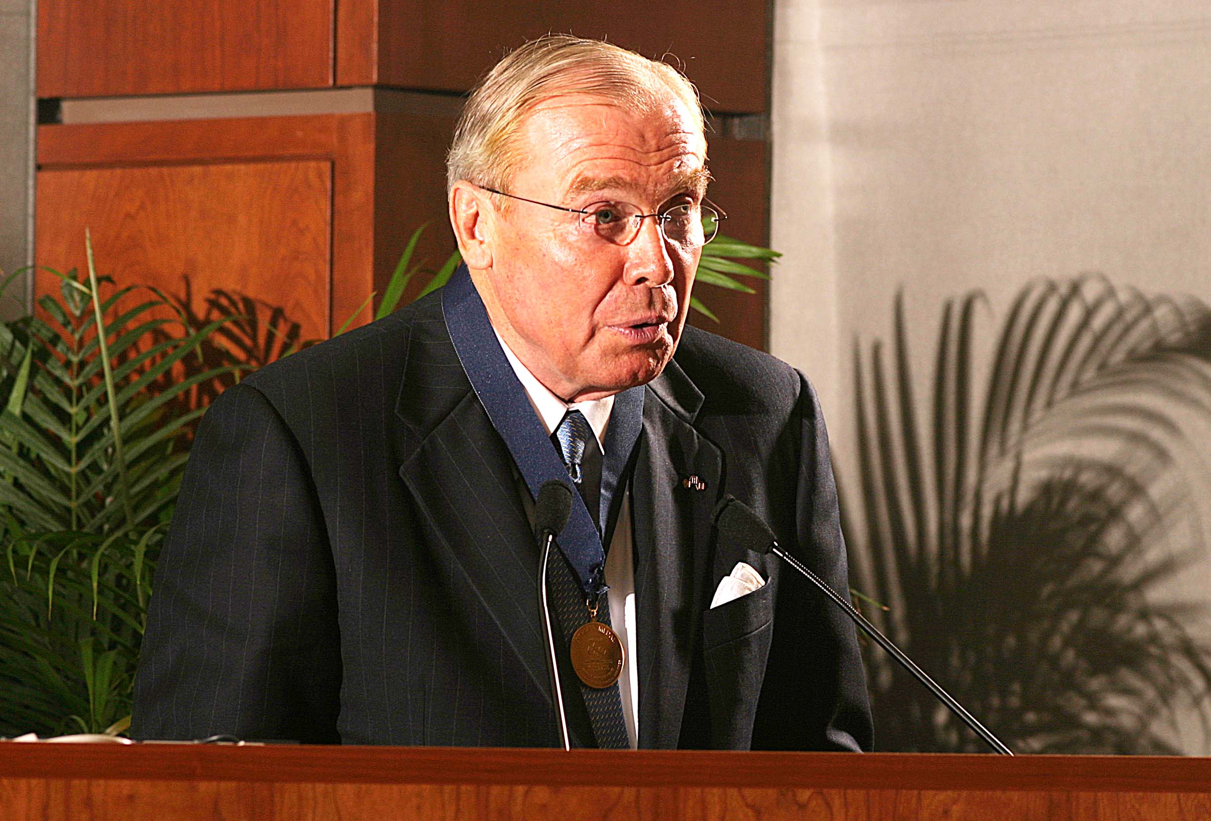 Jon M. Huntsman foto