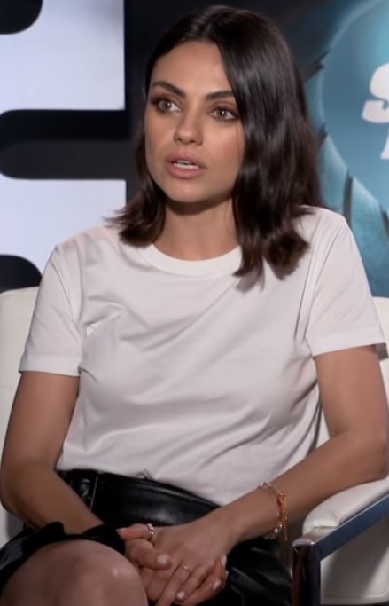 Mila Kunis foto