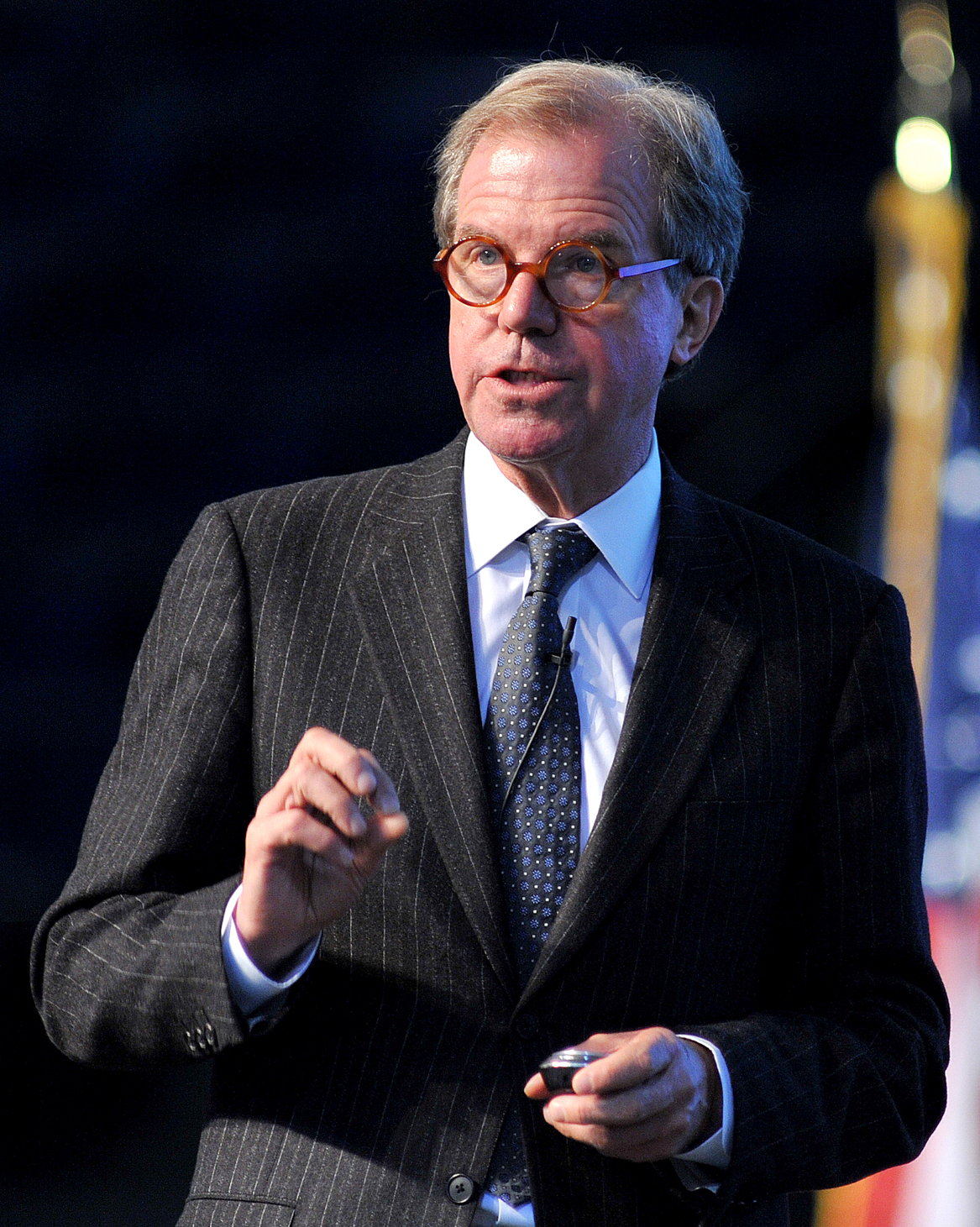 Nicholas Negroponte foto