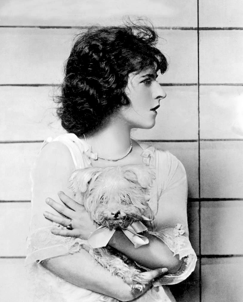 Ruth Gordon foto