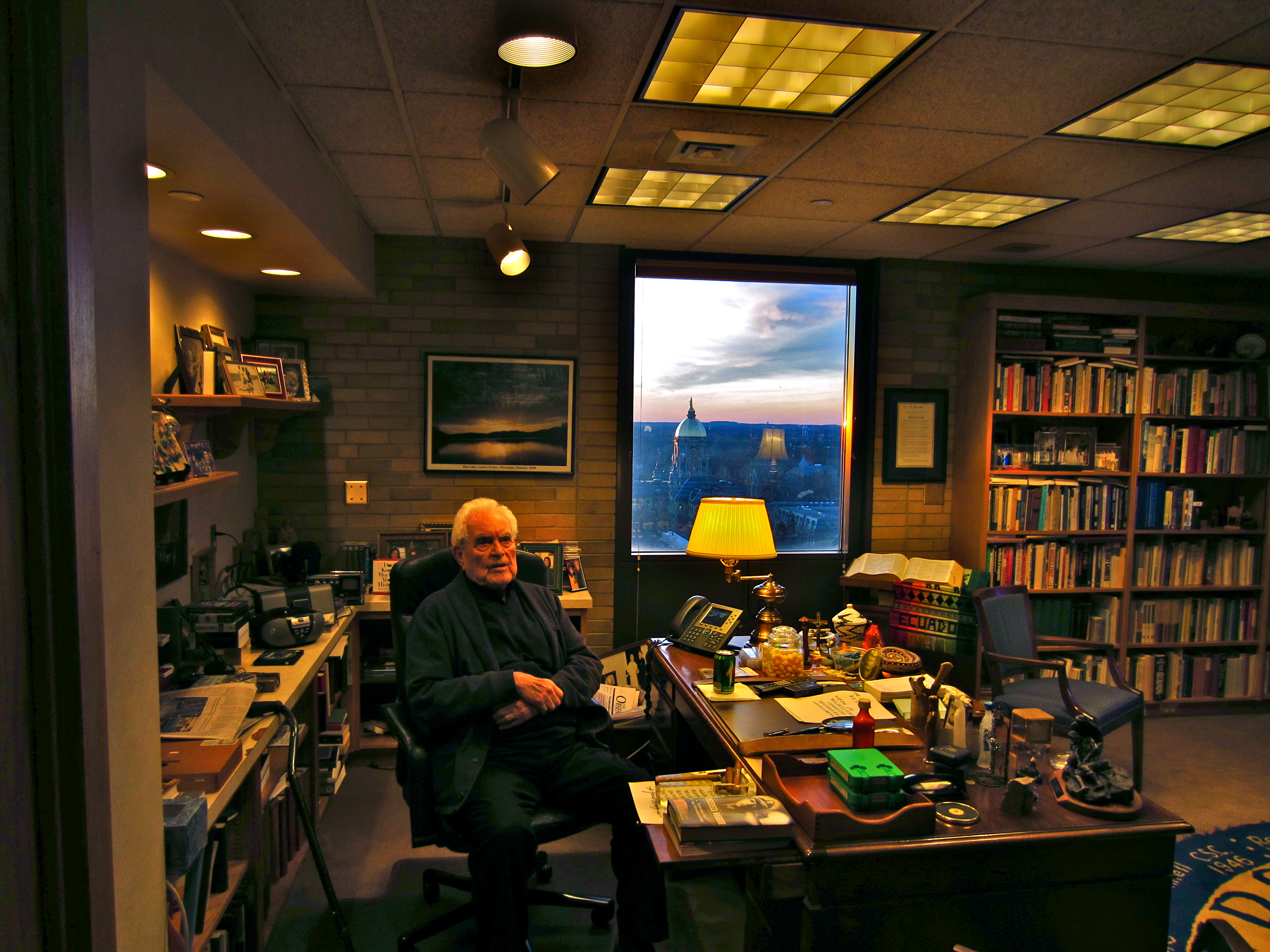 Theodore Hesburgh foto