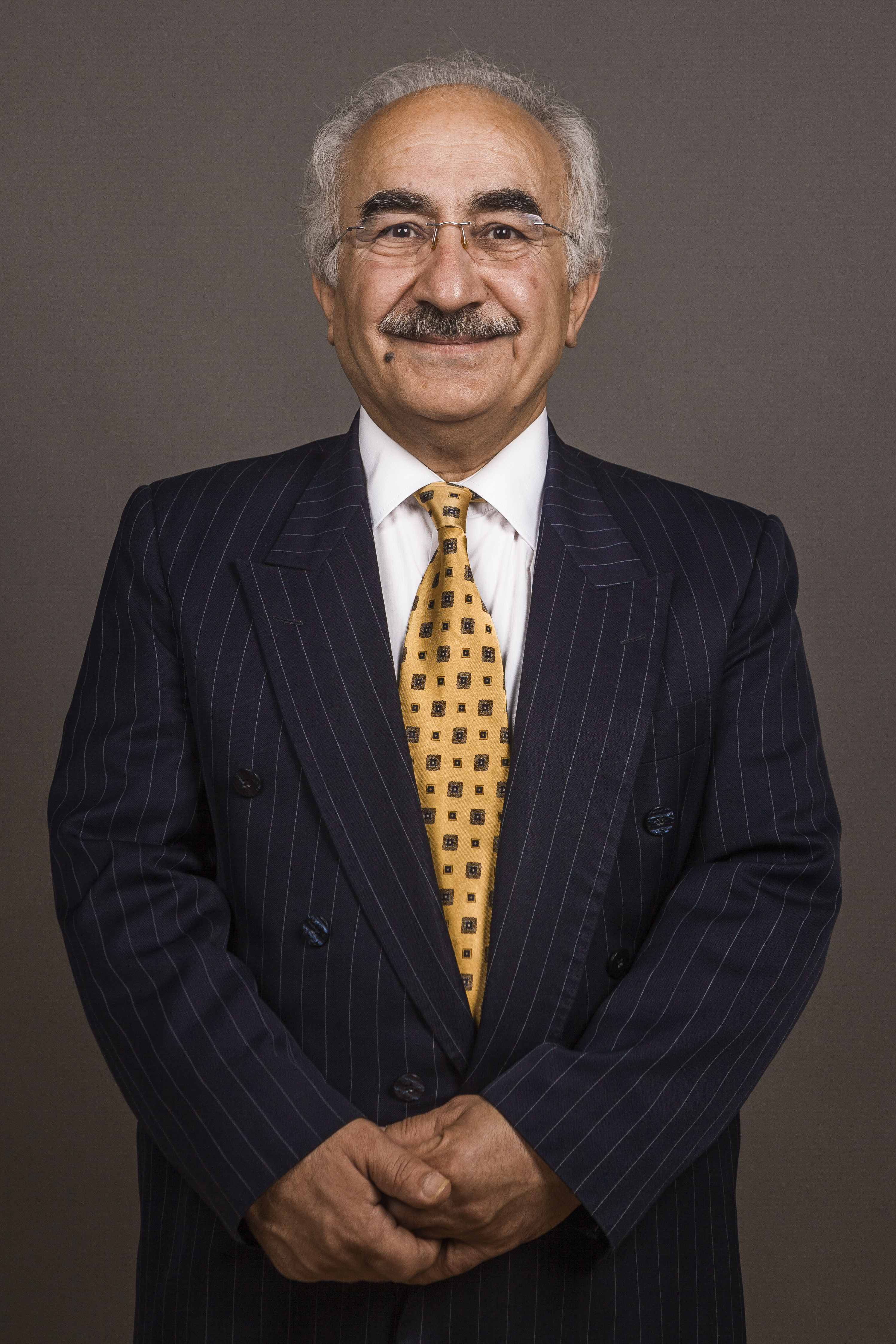 Yekta Uzunoglu foto
